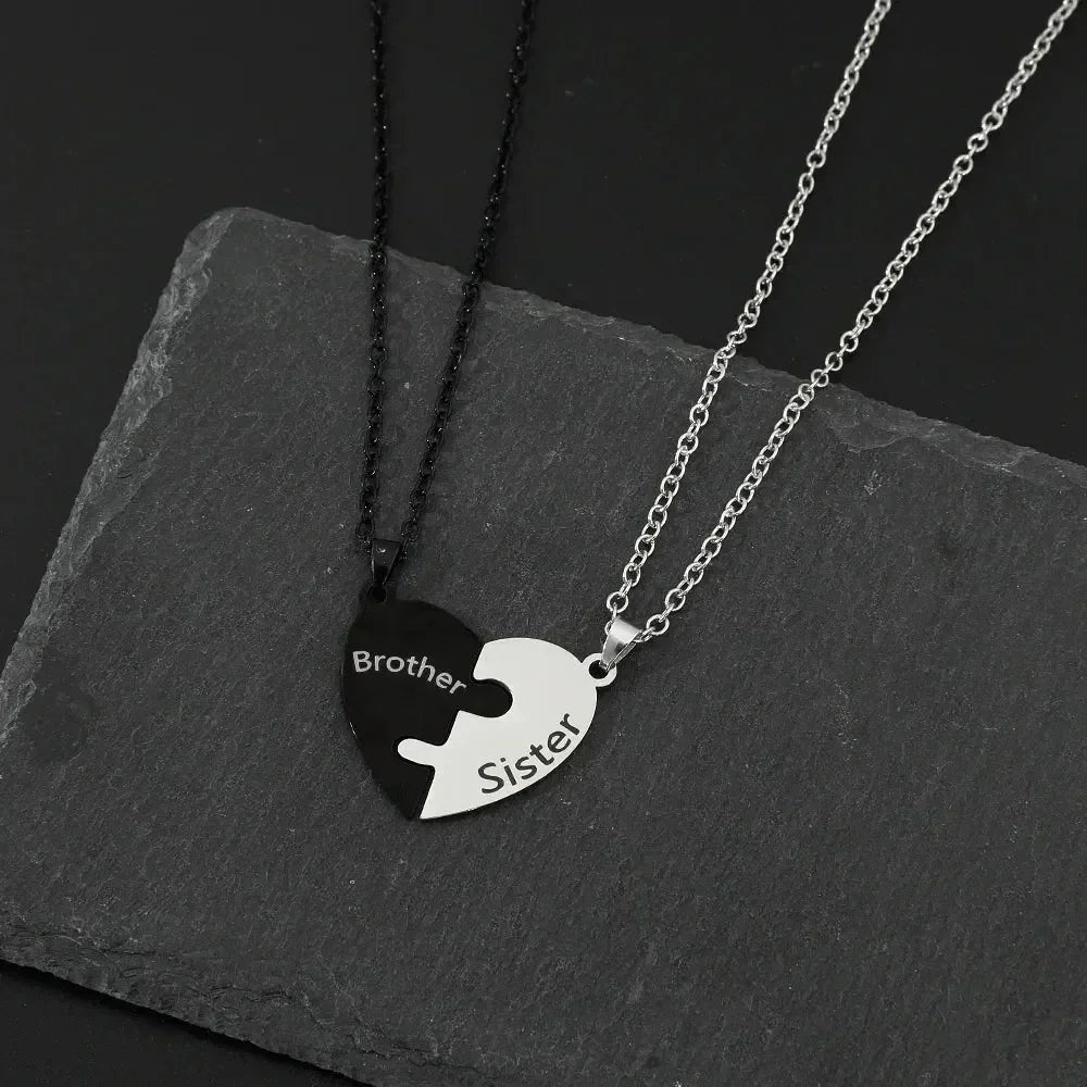 Father Mom Son Daughter Family Necklace Love Heart Puzzle Pendant Necklace Stainless Steel Jewelry for Women Mother's Day Gift