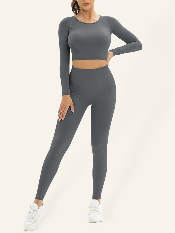 Women's Seamless Athletic Set - Long Sleeve Top & Leggings