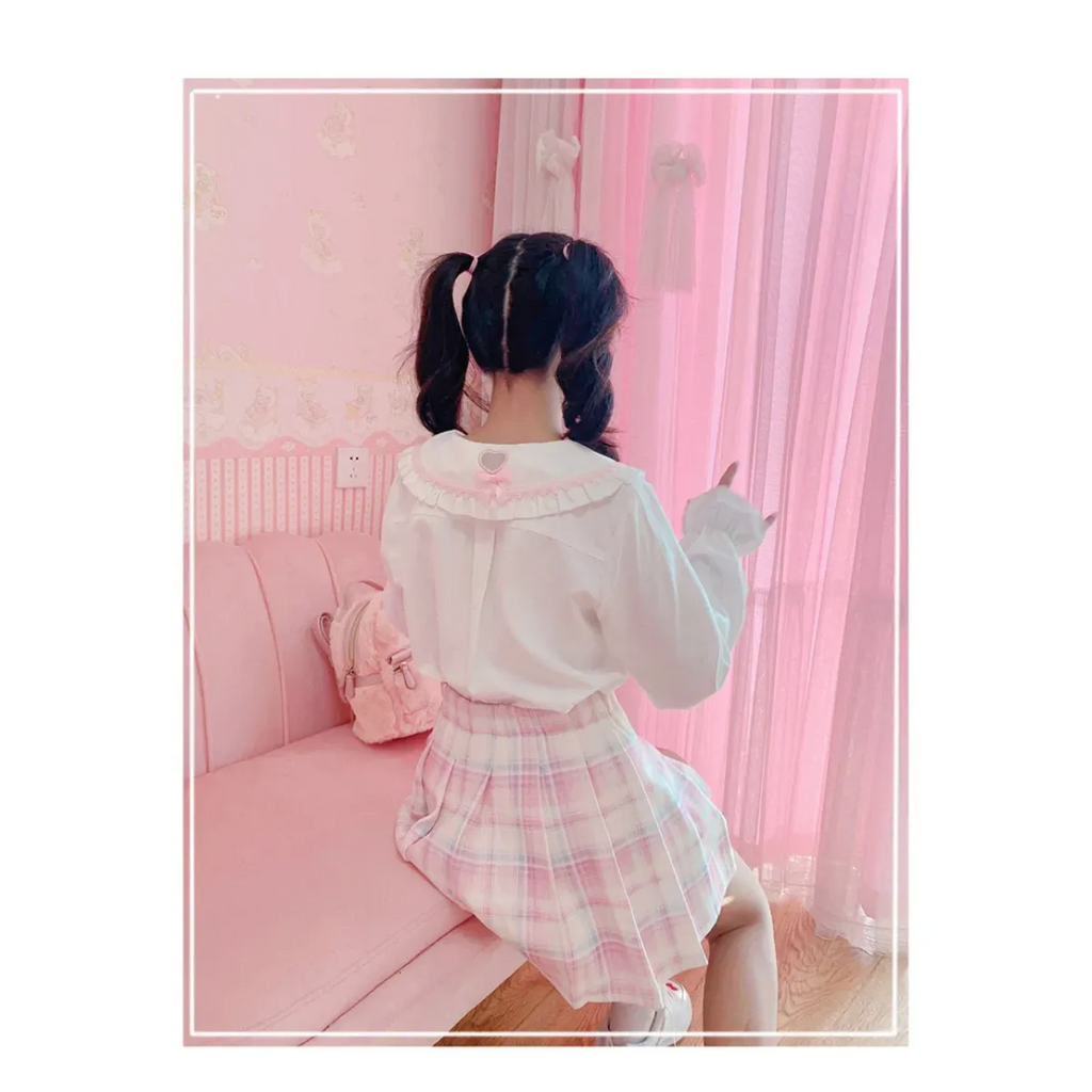Kawaii Winter Wonderland: High-Waist Plaid Mini Skirt