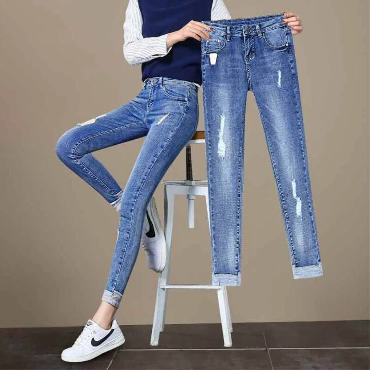 Vintage High Waisted Ripped Jeans